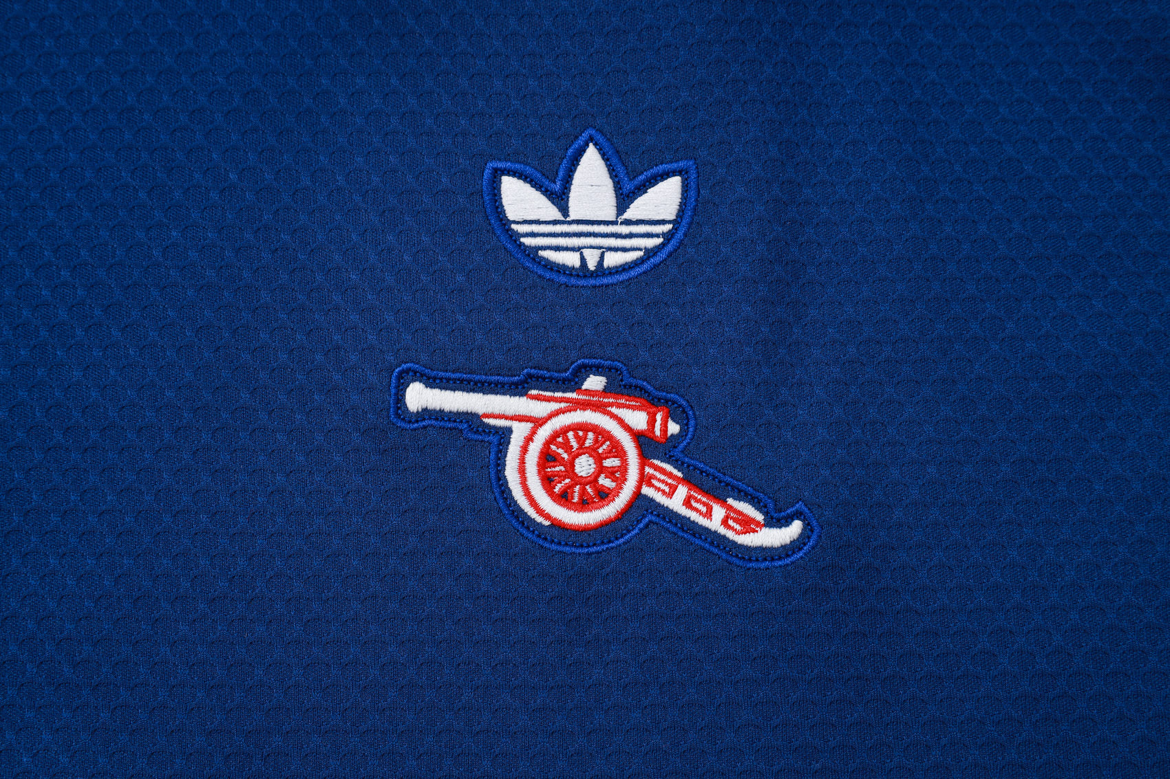ENTRAÎNEMENT ARSENAL – RETRO 90S