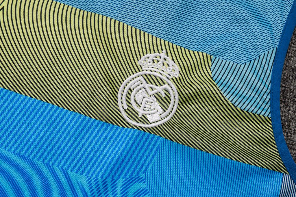 ENTRAÎNEMENT SANS MANCHES REAL MADRID OFFICIEL