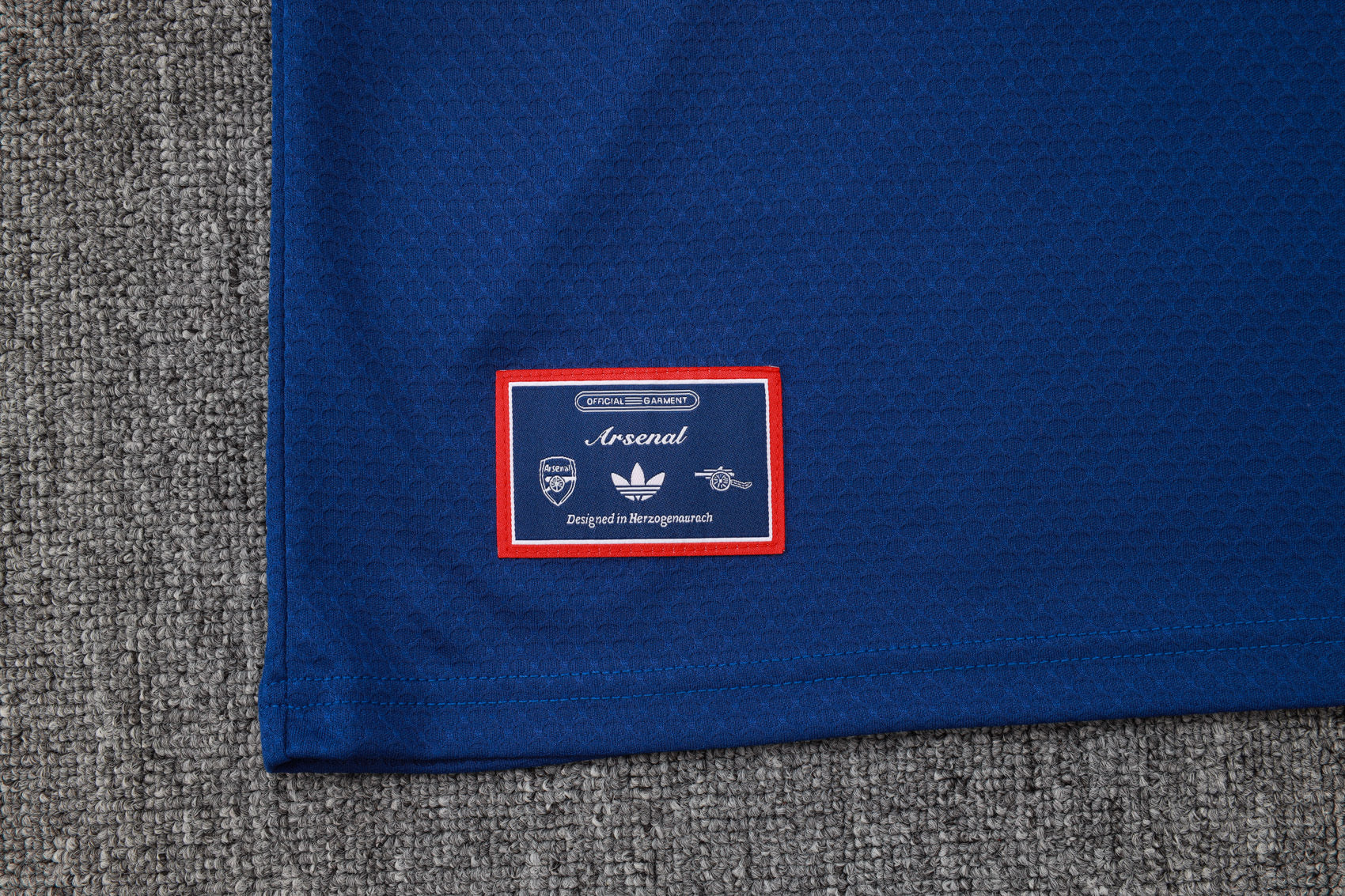 ENTRAÎNEMENT ARSENAL – RETRO 90S