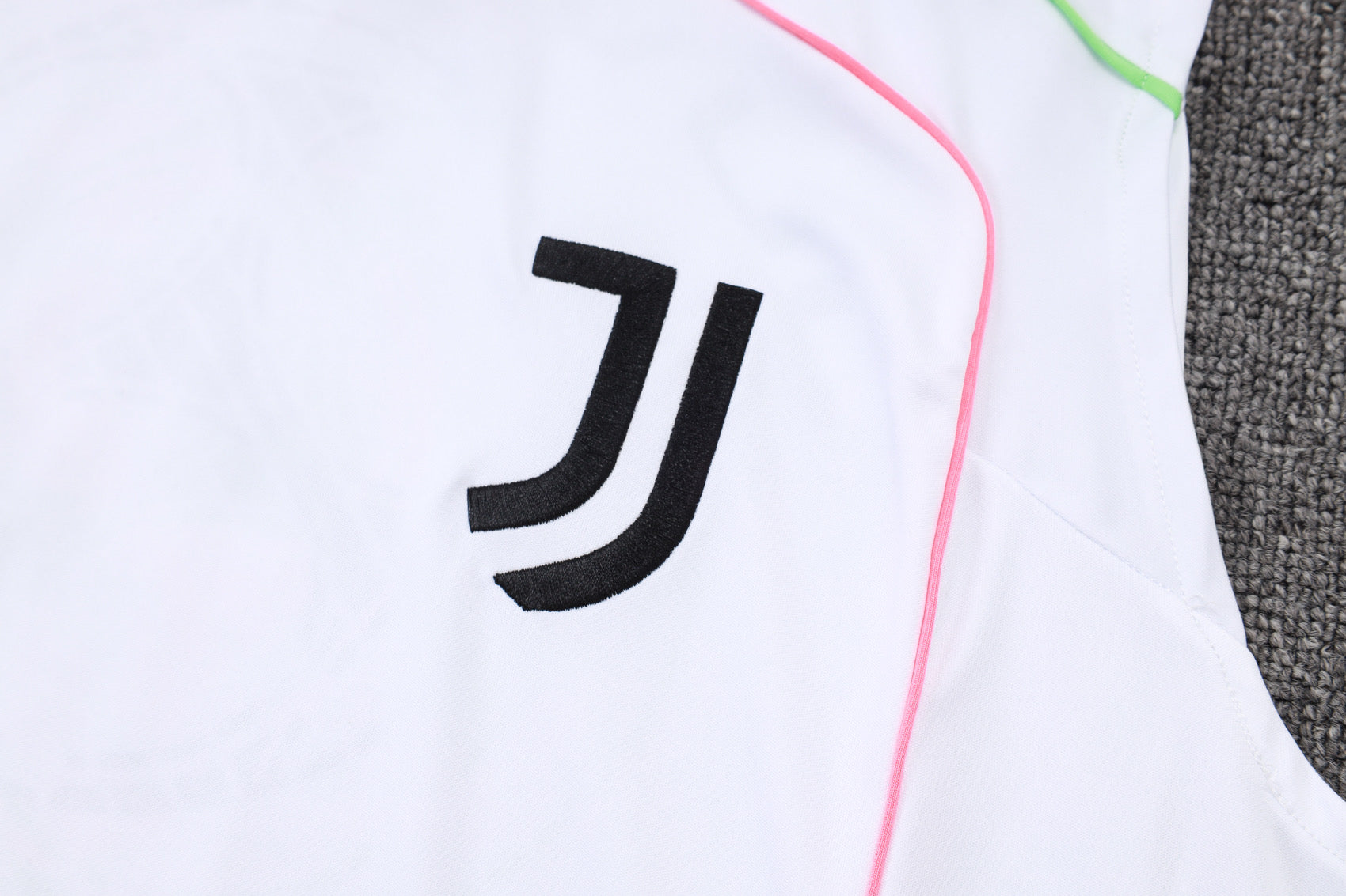 ENTRAINEMENT SANS MANCHES JUVENTUS OFFICIEL