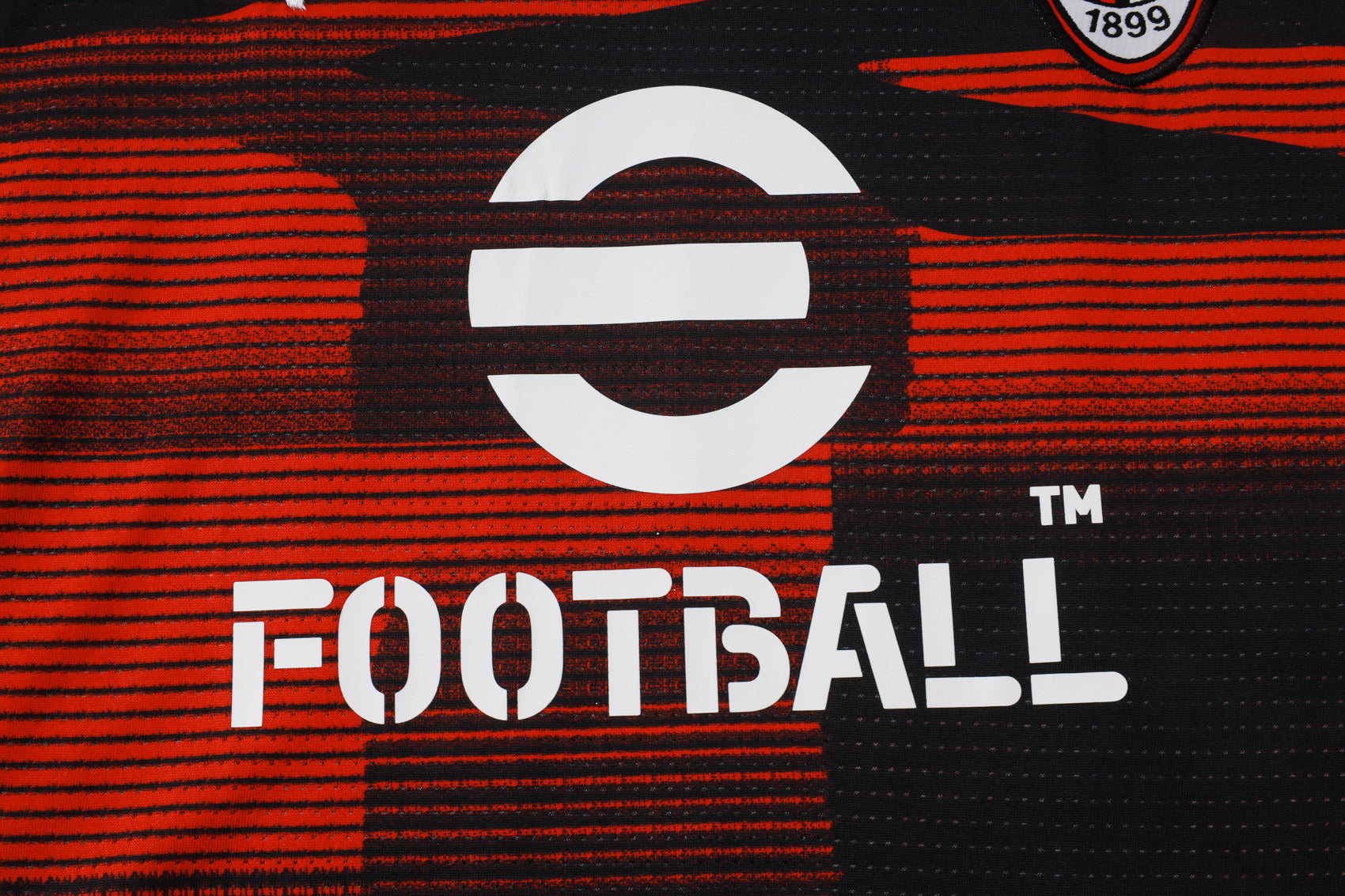 ENTRAÎNEMENT SANS MANCHES AC MILAN OFFICIEL